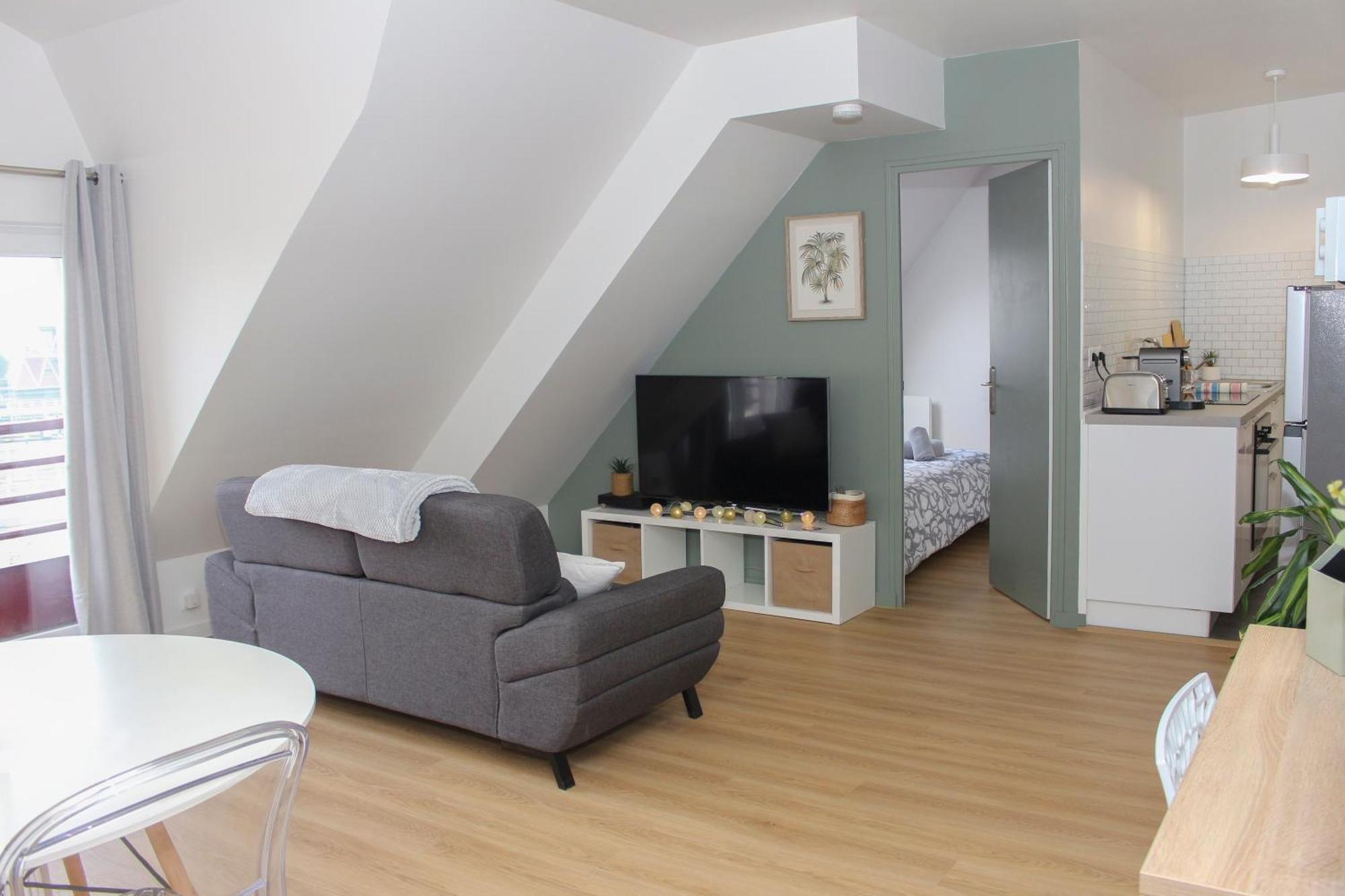 Appartement Entier *Au Pied De La Gare* Juvisy-sur-Orge Exterior photo